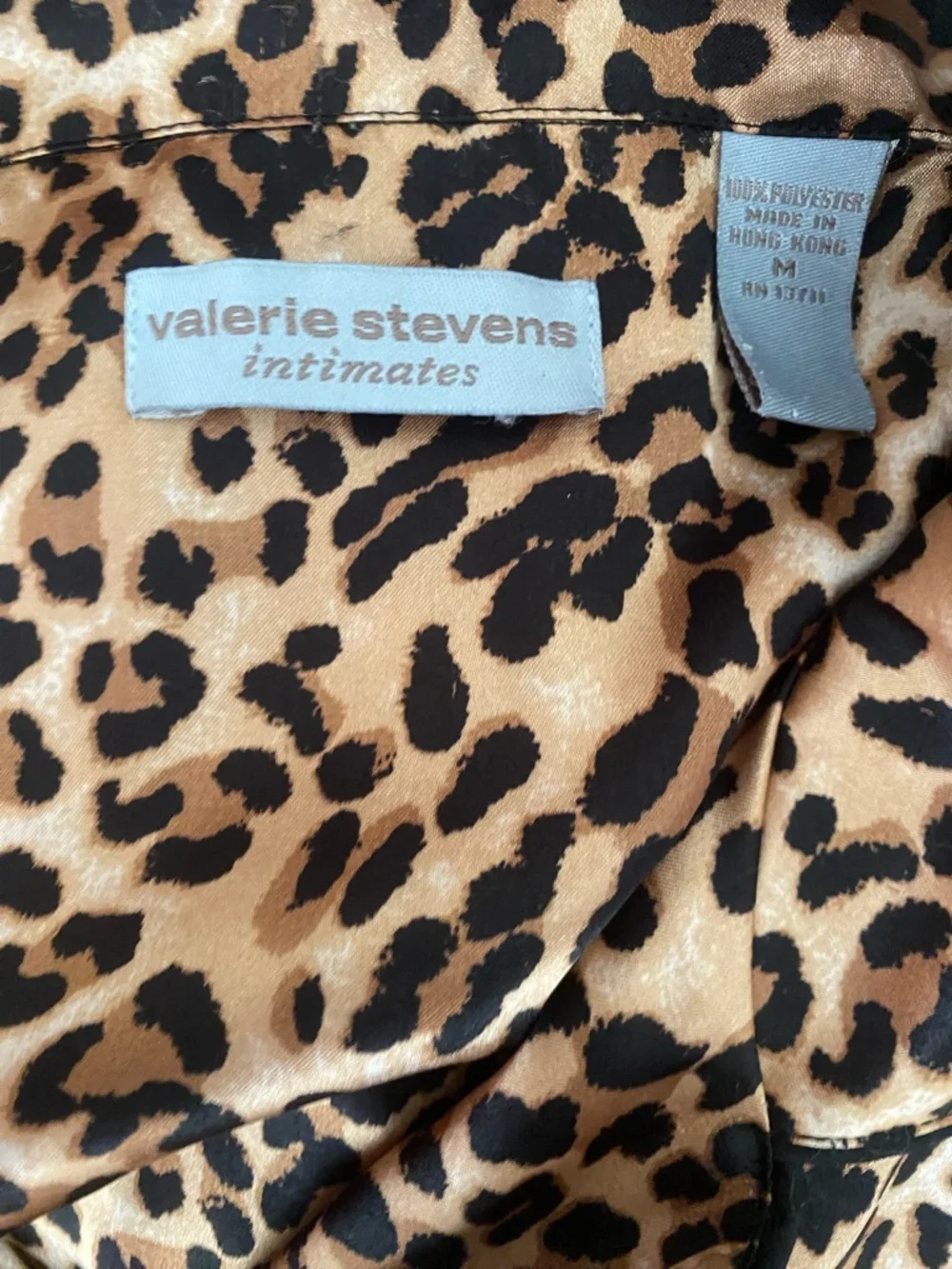 Valerie Stevens Leopard-Print Satin Pajama Set in Tan Black-M black tan poly